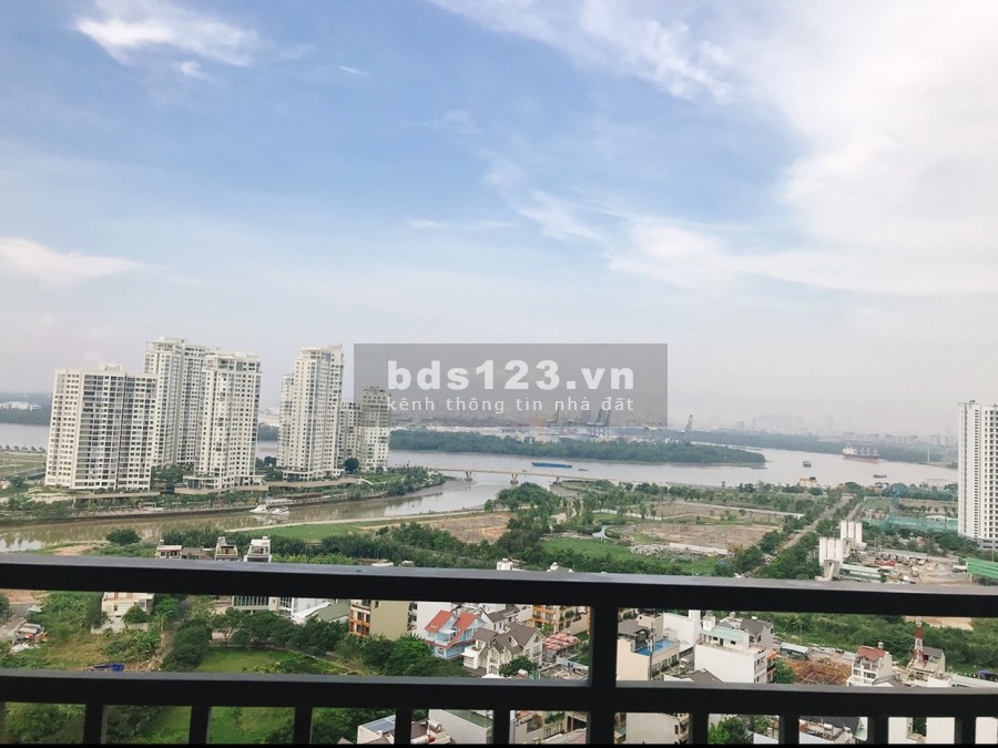 Tin thật 100% bán căn hộ 2PN 76m2 view đẹp, tầng trung giá 4.15 tỷ bao thuế phí, LH: 0902691920