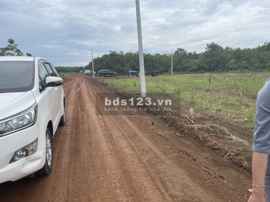 Bung sỉ 24 nền 280 triệu Hớn Quản Bình Phước liên hệ 0792479099 khu công nghiệp