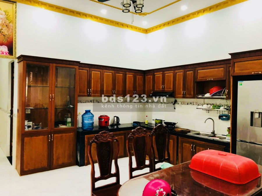 Bán nhà 1 trệt 1 lầu mầm non Tinh Khôi, giá bán 2.75 tỷ, sổ hồng riêng, dtsd 5x23 tặng full nội thất