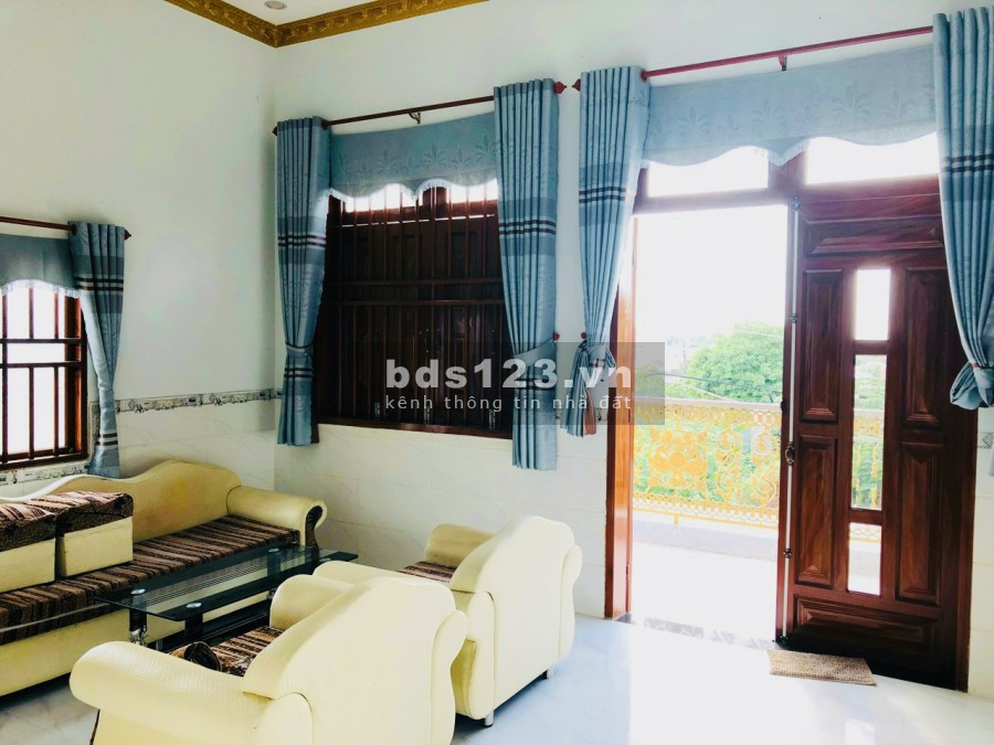 Bán nhà 1 trệt 1 lầu mầm non Tinh Khôi, giá bán 2.75 tỷ, sổ hồng riêng, dtsd 5x23 tặng full nội thất
