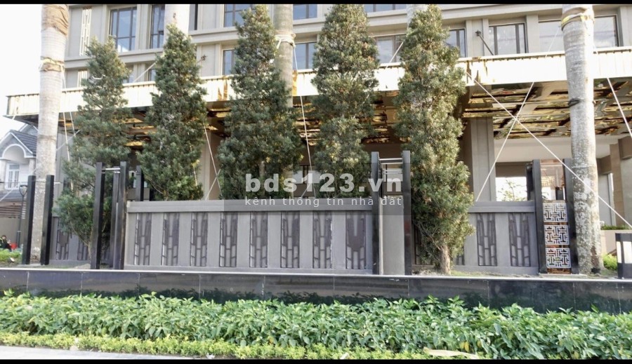 Cho thuê căn hộ cao cấp chung cư ST Moritz bàn giao đầy đủ nội thất liên hệ 0937001967