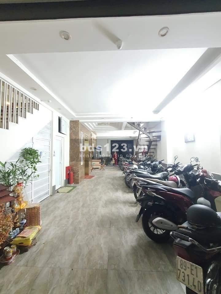 Bán gấp biệt thự sang chảnh gara ô tô 2 mặt tiền giá 22.5 tỷ, có thương lượng, làm việc chính chủ