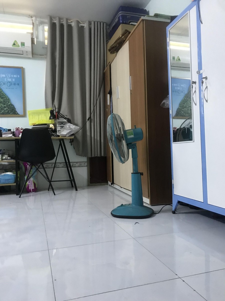 Nhà Phùng Chí Kiên, Tân Phú, 30m2, Giá 2.x tỷ, cách mặt tiền 10m.
