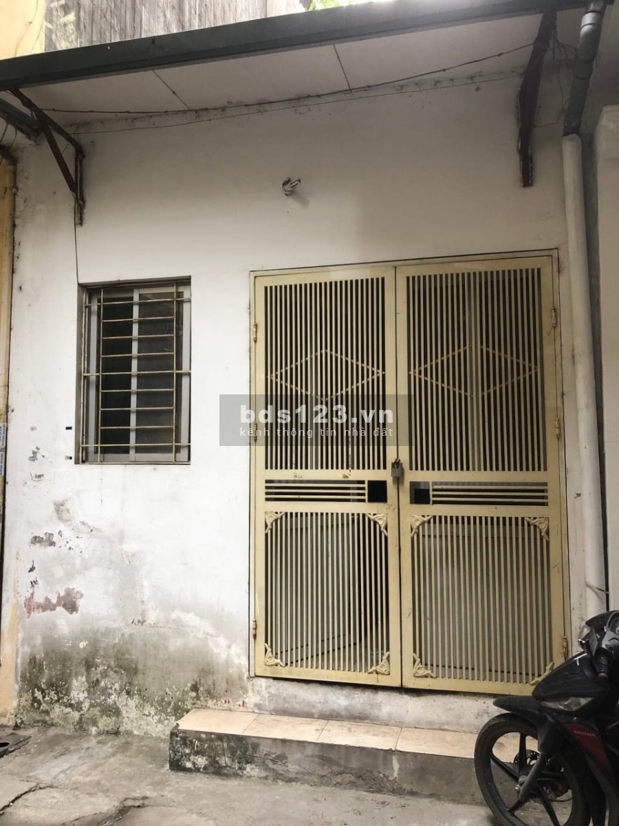 Nhà 2 tầng cũ, ở thoải mái nhưng xác định bán đất sổ sẵn giá tốt đầu tư sinh lời