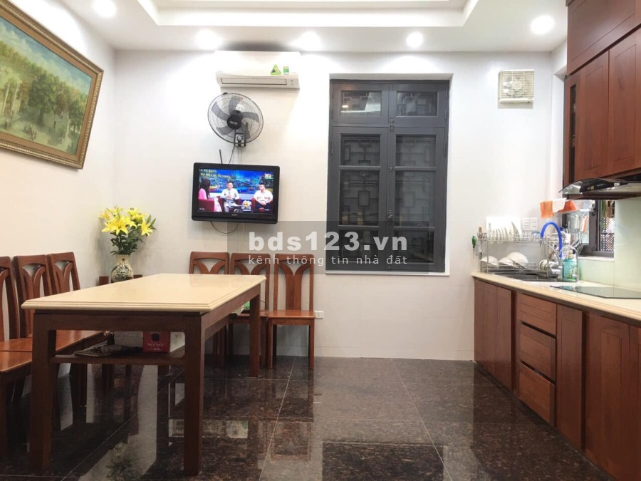 Nhà đẹp PL ô tô tránh 4 tầng x 72m2 ngõ 105 Xuân La giá 14,8 tỷ. LH 0912442669