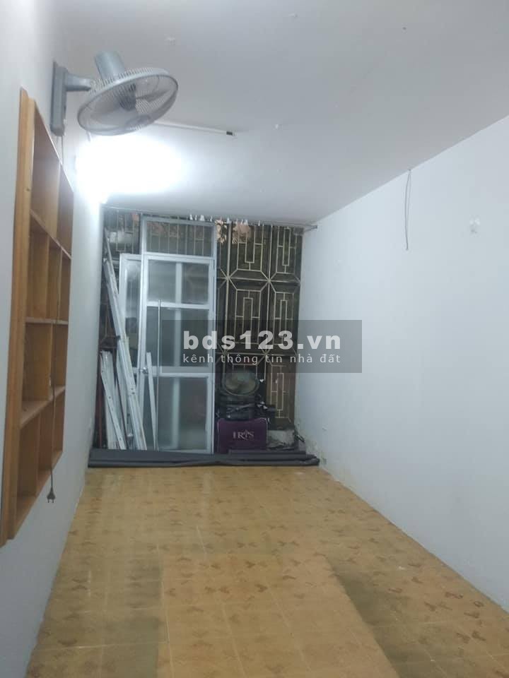 Nhỉnh 7 tỷ có nhà mặt ngõ Thông Phong 35m2 ô tô tránh, KD tốt. LH 0912442669