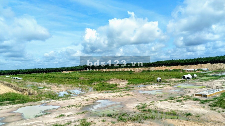 Bán 5x30--- 6x30 đường 12m vị trí trung tâm giá 600 triệu, sổ hồng riêng bao sang tên