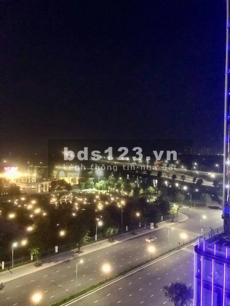 Chủ nhà gửi bán căn hộ 2PN2VS + 1 tại VinHomes Ocean Park Gia Lâm thuộc tòa S2.18