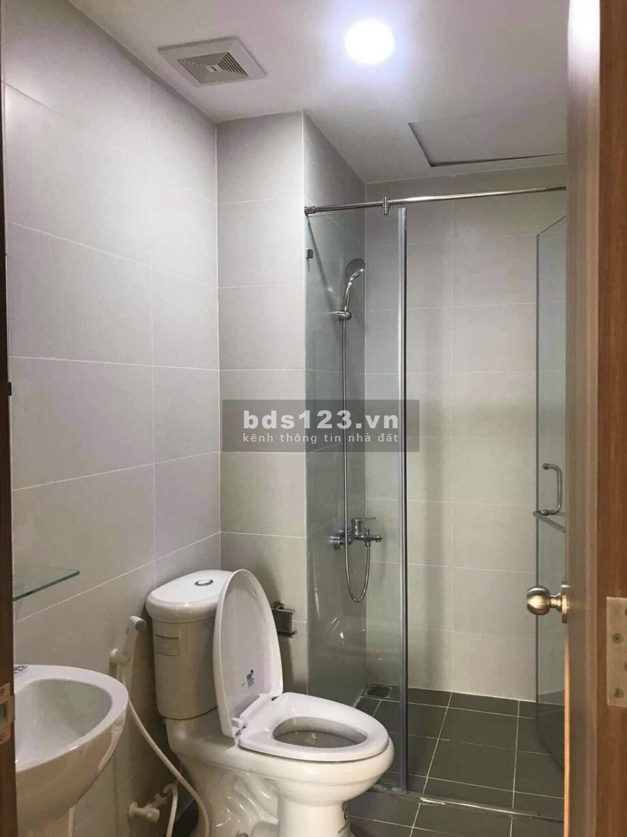 Cho thuê căn hộ Goldora Plaza Lê Văn Lương giá 8.5 triệu/tháng, tiện ích đầy đủ