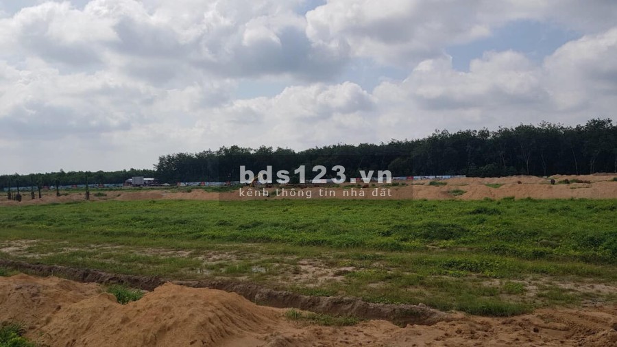 Bán 5x30--- 6x30 đường 12m vị trí trung tâm giá 600 triệu, sổ hồng riêng bao sang tên