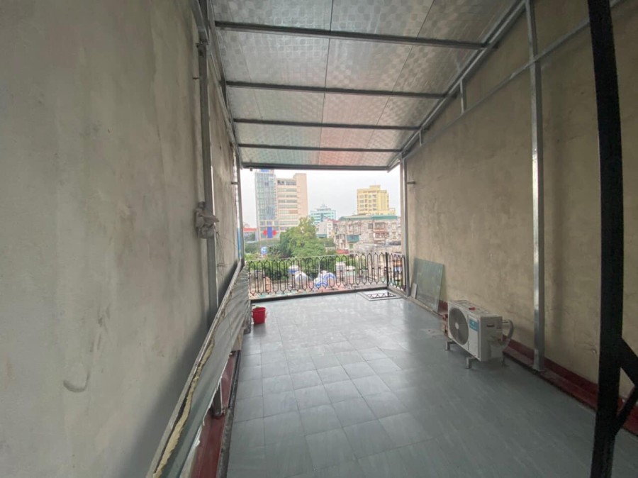 Chính chủ bán nhà cực đẹp và rẻ tại Nguyễn Văn Cừ - Long Biên đúc kiên cố 6 tầng còn mới