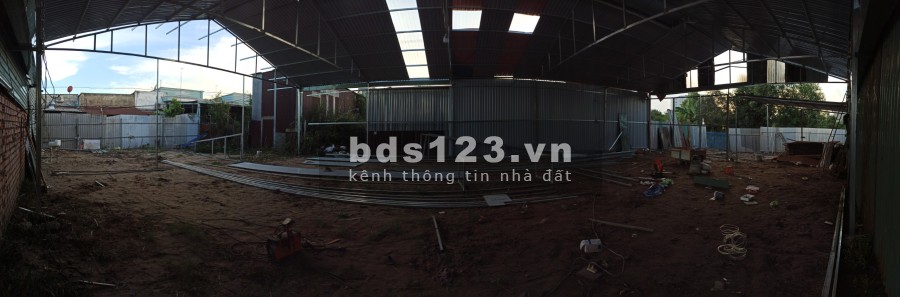 Xưởng diện tích 500m2 , có chia nhỏ 300,400m2 liên hệ 0931297362, vị trí đẹp