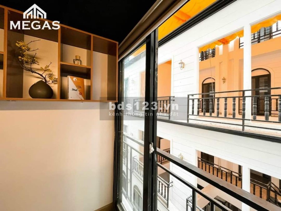 Duplex Quận 1 full nội thất ban công máy giặt riêng gần ngã 6 Phù Đổng Đại Học Sài Gòn