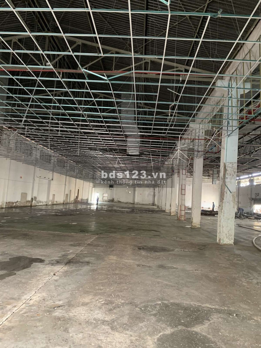 Cho thuê kho xưởng diện tích 2100m2 ngay ngã tư Bình Phước, Hiệp Bình Phước, Thủ Đức