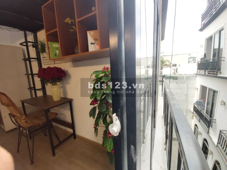 Duplex Quận 1 full nội thất ban công máy giặt riêng gần ngã 6 Phù Đổng Đại Học Sài Gòn