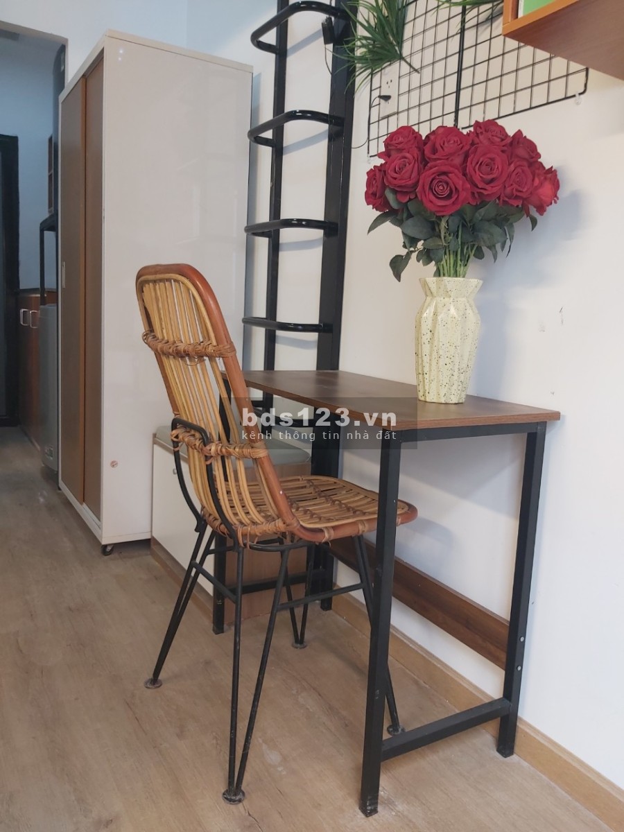 Duplex Quận 1 full nội thất ban công máy giặt riêng gần ngã 6 Phù Đổng Đại Học Sài Gòn
