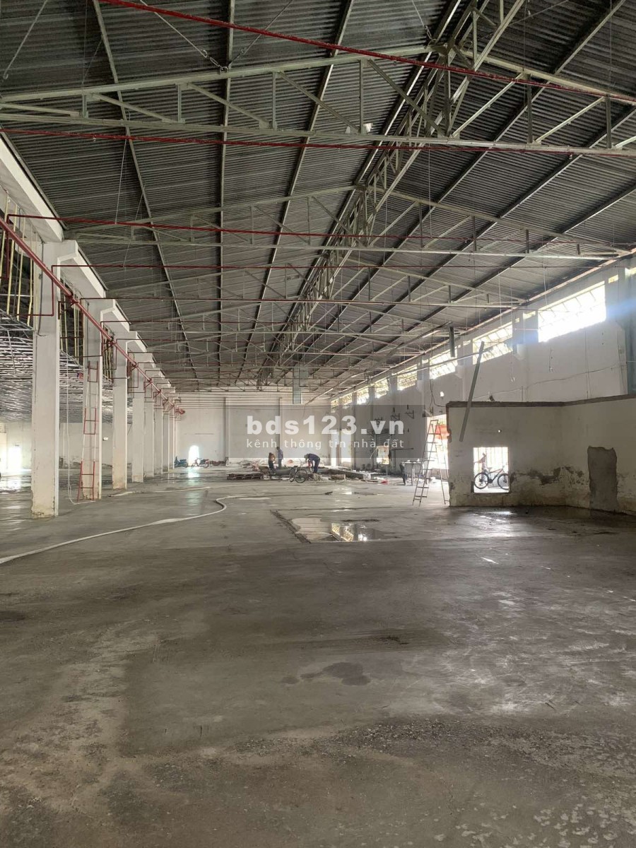 Cho thuê kho xưởng diện tích 2100m2 ngay ngã tư Bình Phước, Hiệp Bình Phước, Thủ Đức