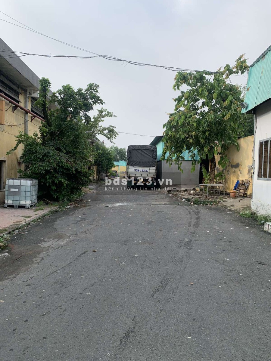 Cho thuê kho xưởng diện tích 2100m2 ngay ngã tư Bình Phước, Hiệp Bình Phước, Thủ Đức