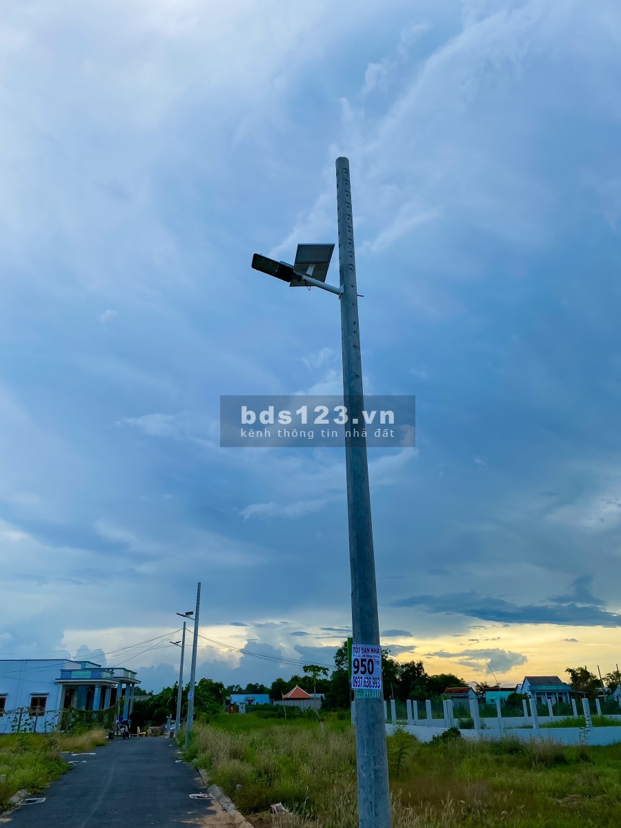 Chính chủ, bán đất nền kdc, sổ hồng riêng - giáp thành phố Hồ Chí Minh 445tr - sđt 0938326639