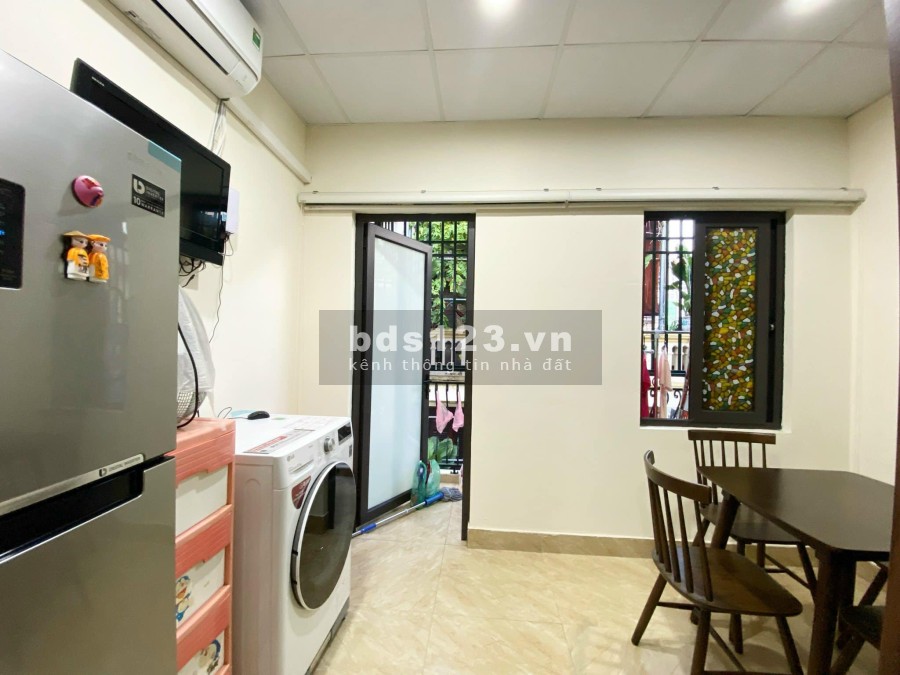 Bán nhà lô góc 4 tầng đẹp ở luôn phố Tây Sơn giá bán 3,8 tỷ liên hệ 0912442669