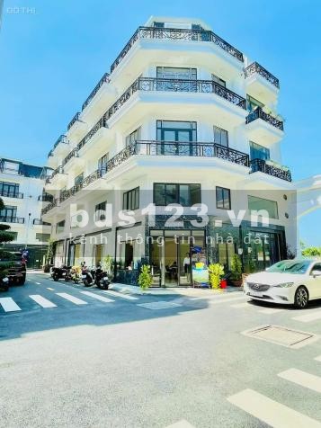 Cần bán nhà quận 12 đường Hà Huy Giáp khu dân cư đông đúc, sổ sẵn, vào ở ngay