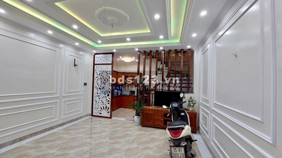 Bán nhà nguyên căn kiến trúc đẹp có ô tô vào nhà Cầu Diễn giá chỉ 5 tỷ, khu dân cư đông