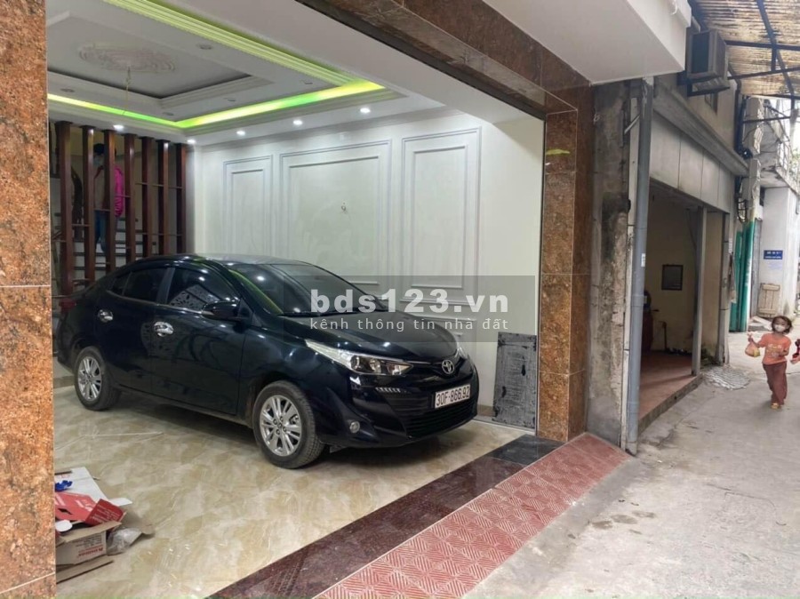 Bán nhà nguyên căn kiến trúc đẹp có ô tô vào nhà Cầu Diễn giá chỉ 5 tỷ, khu dân cư đông