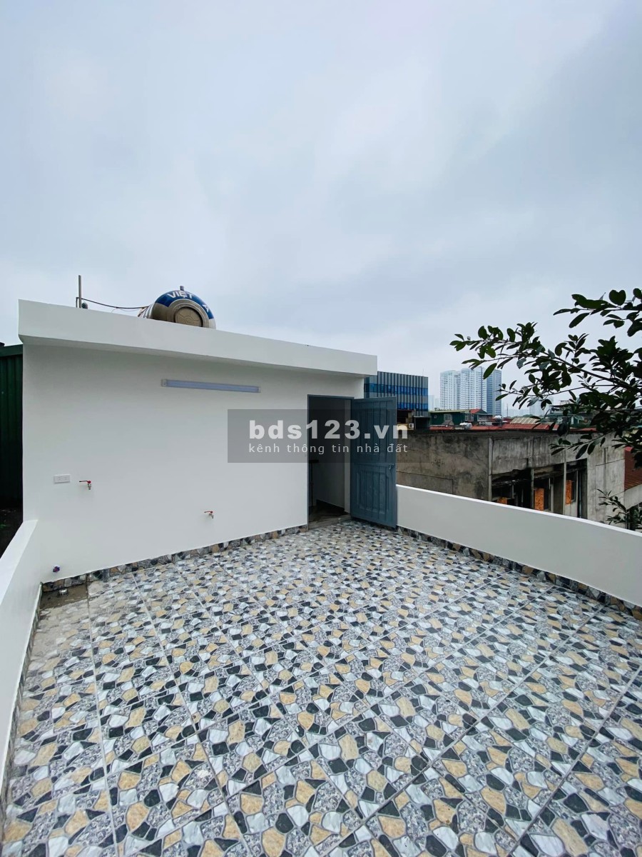 Cần bán nhà giấp tại phố vip Chùa Bộc, diện tích 40x5 tầng ngõ ô tô chỉ với 6.6 tỷ