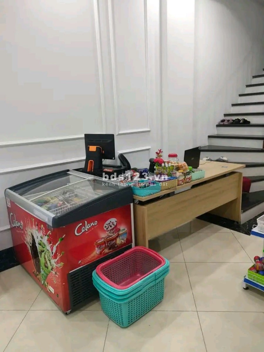 Bán nhà đẹp 5 tầng kinh doanh tốt ô tô giá tốt 8.8 tỷ, có thương lượng, khu dân cư