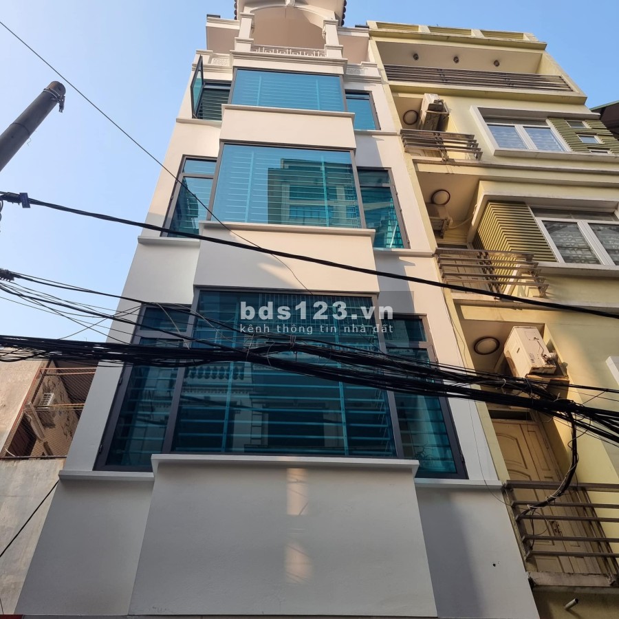 Bán gấp nhà nguyên căn đẹp ô tô đỗ cửa đầy đủ nội thất giá bán 13.6 tỷ, đủ công năng