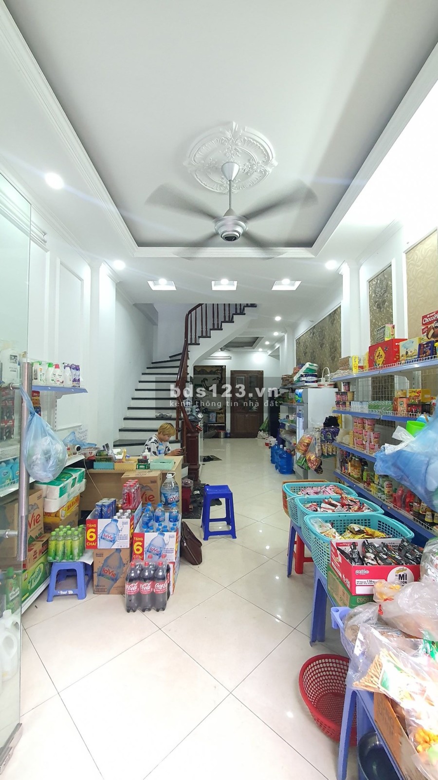 Bán nhà đẹp 5 tầng kinh doanh tốt ô tô giá tốt 8.8 tỷ, có thương lượng, khu dân cư