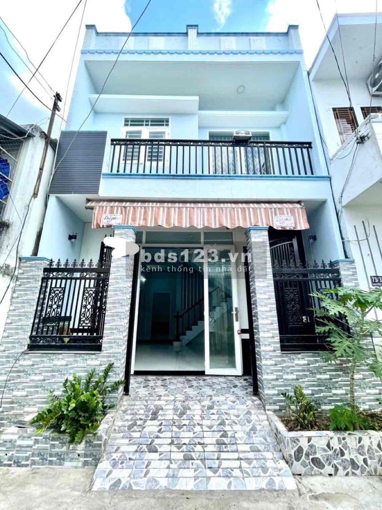 Nhà riêng mới xây 1 lầu (2pn2wc) dt 85m2, SHR 700tr bao sang tên, hẻm 10m dọn ở ngay, LH 0395171772