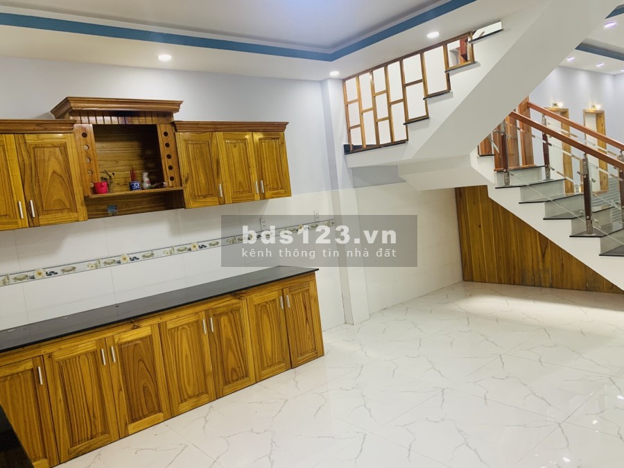 Chủ tăng vốn đầu tư bán nhanh nhà dtsd 195m2 Tôn Đức Thắng, diện tích 4.2 tỷ giá tốt