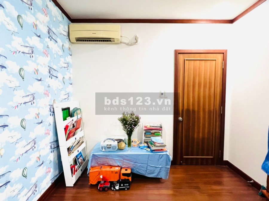Bán căn hộ Phú Hoàng Anh nguyễn hữu thọ diện tích 129 m2, căn góc 3 phòng ngủ