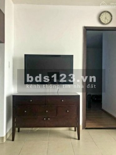 Chính chủ cho thuê căn hộ có ban công view trung tâm Quận 1 khu an ninh tốt