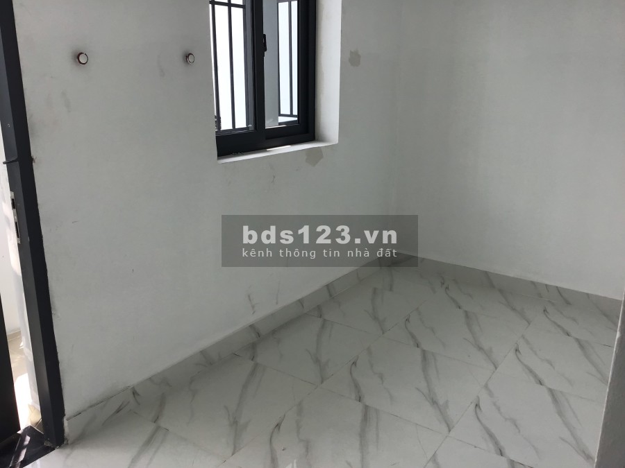 Bán gấp nhà 2 tầng dt đất 67m2 hẻm 242 Nguyễn Xí, P13, Bình Thạnh, 6.3 tỷ tl