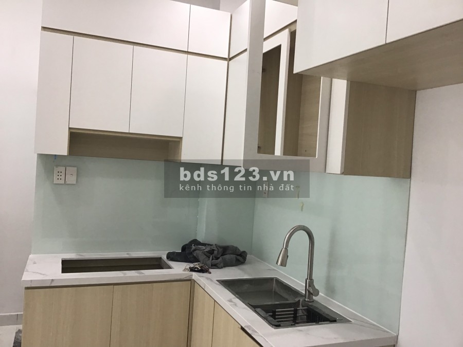 Bán gấp nhà 2 tầng dt đất 67m2 hẻm 242 Nguyễn Xí, P13, Bình Thạnh, 6.3 tỷ tl