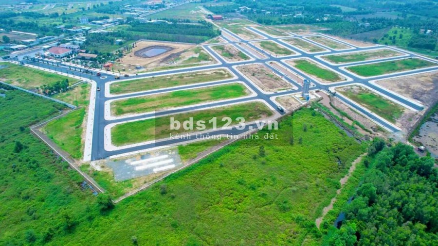 Bán đất nền chính chủ Long An sổ hồng riêng từng nền, đường lớn, khu dân cư hiện hữu