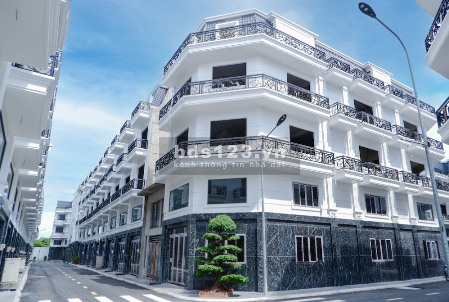 Nhà mặt phố liền kề Quận 12 mặt tiền Tô Ngọc Vân sổ riêng từng căn ngân hàng hỗ trợ 70%