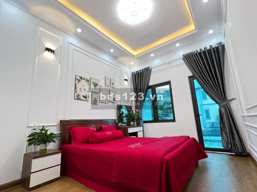 Bán nhà Nguyễn Văn Trỗi 50m lô góc nhà đẹp ngõ rộng mt 15m, 5 tầng giá bán 6.4 tỷ