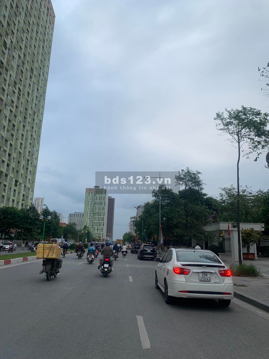 Bán nhà Nguyễn Văn Trỗi 50m lô góc nhà đẹp ngõ rộng mt 15m, 5 tầng giá bán 6.4 tỷ