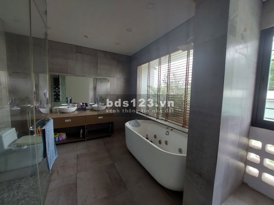 Mặt tiền Nguyễn Hữu Thọ, 210m2 4 tầng, cho người có tầm, có khí chất giá 19.5 tỷ