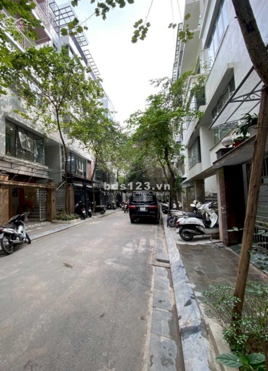 Nhà liền kề 82 Nguyễn Tuân kiểu xây như biệt thự hướng mát, giá bán chỉ 22.5 tỷ
