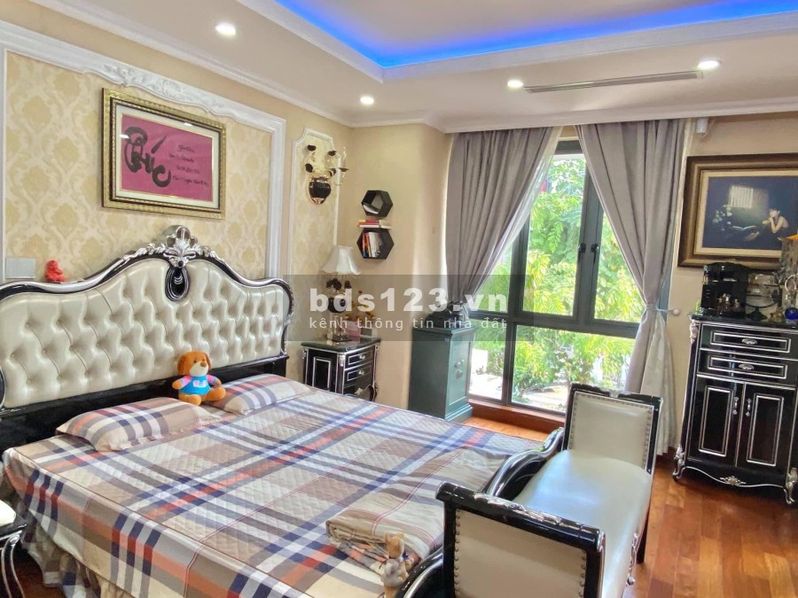 Bán nhà Trung Văn( Từ Liêm) ô tô 16 chỗ đỗ cửa giá 5,4 tỷ( có thương lượng)