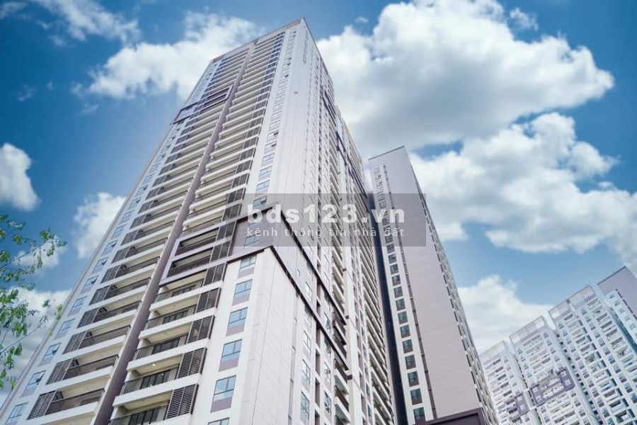 Bán nhanh căn hộ Opal Boulevard nhà còn rất mới, nội thất bàn giao cơ bản, giá tốt