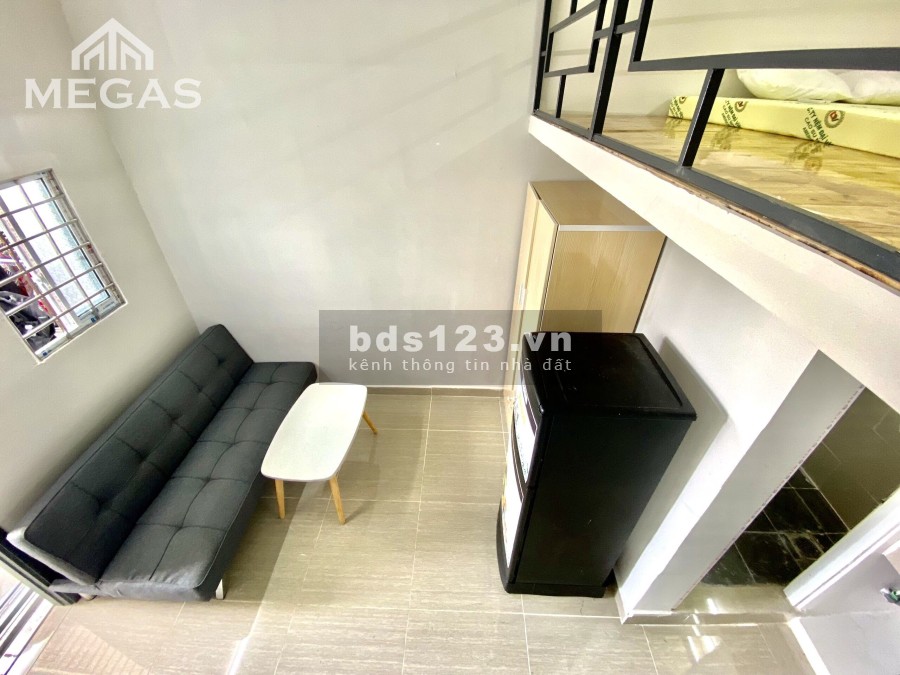 Phòng đầy đủ nội thất ban công riêng ngay Hồng Bàng - Hậu Giang lh 0778641231