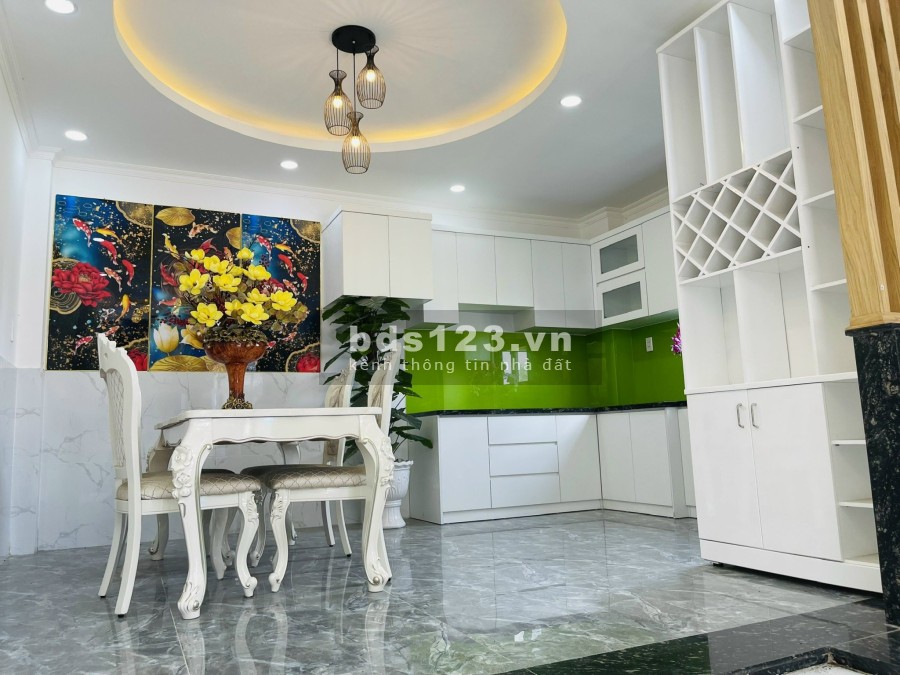 Thành Đô 1 - khu nhà hẻm nội bộ ven sông quận 12, đã có sổ từng căn, 1 trệt 4 lầu. Tặng xe SH