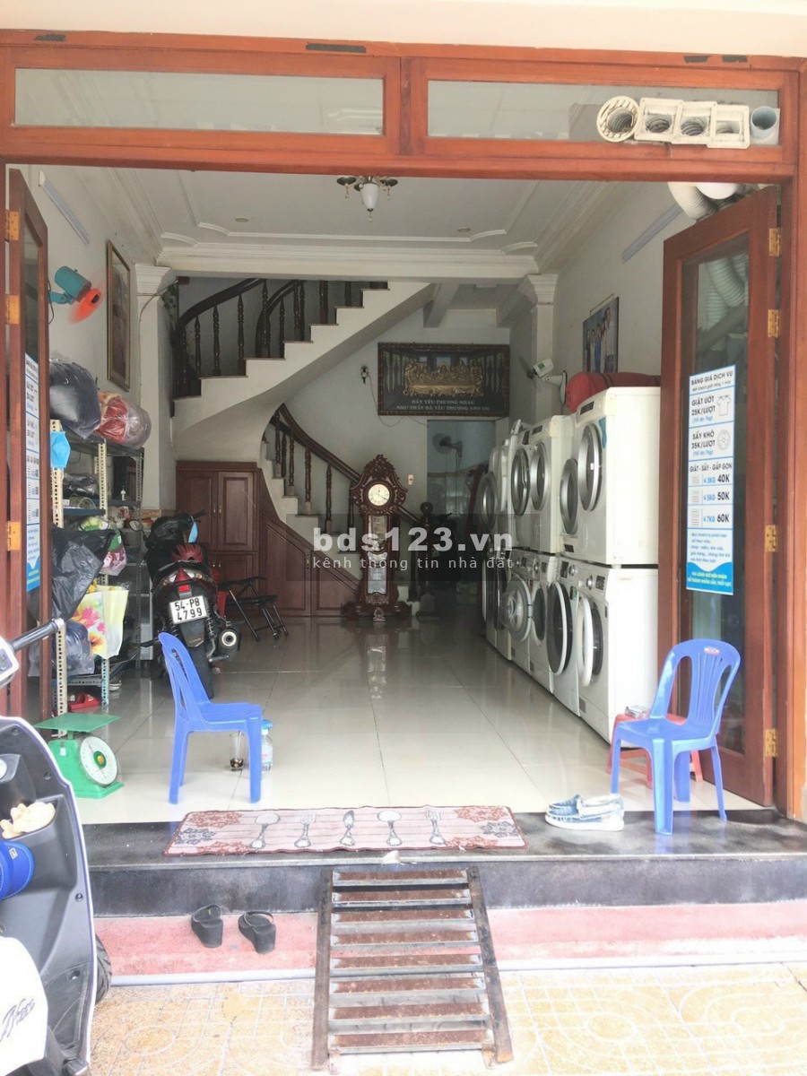 Bán nhà mặt tiền đường Tân Thành, Tân Phú, nhà đẹp kinh doanh liên hệ 0902053125