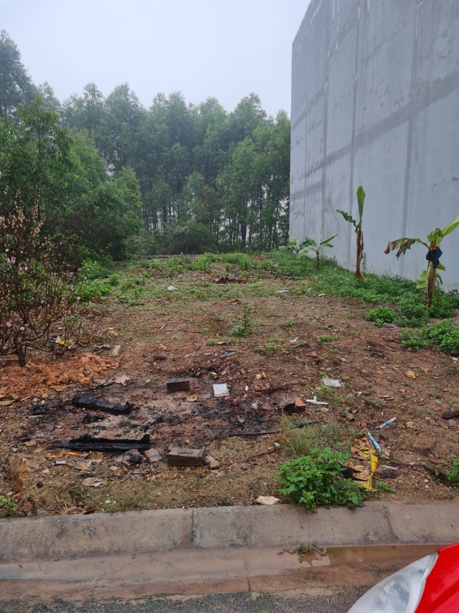 Bán đất Ngọc Lý Tân Yên diện tích 240m2, mặt tiền 8m giá bán 1 tỷ lh 0399666388