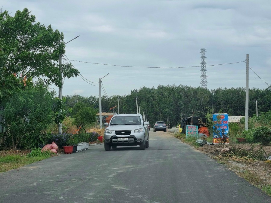 Cần bán gấp đất diện tích sử dụng 250m2 mặt tiền đường nhựa, sổ sẵn lh 0933320139